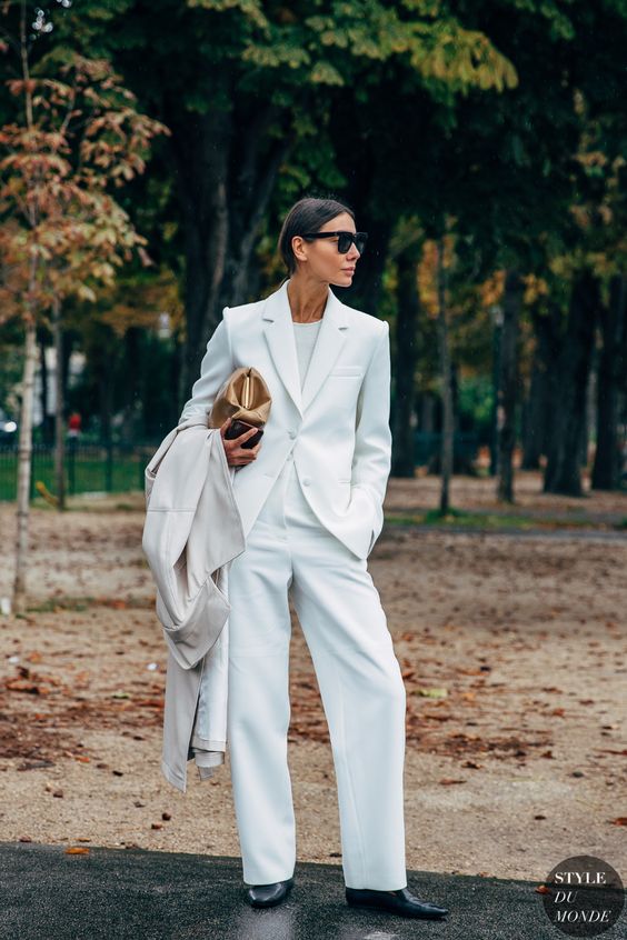 5 easy ways to wear white pants in winter