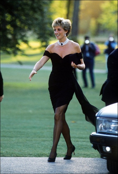 Get inspired by Princess Diana love for chokers. Check out her full collection: